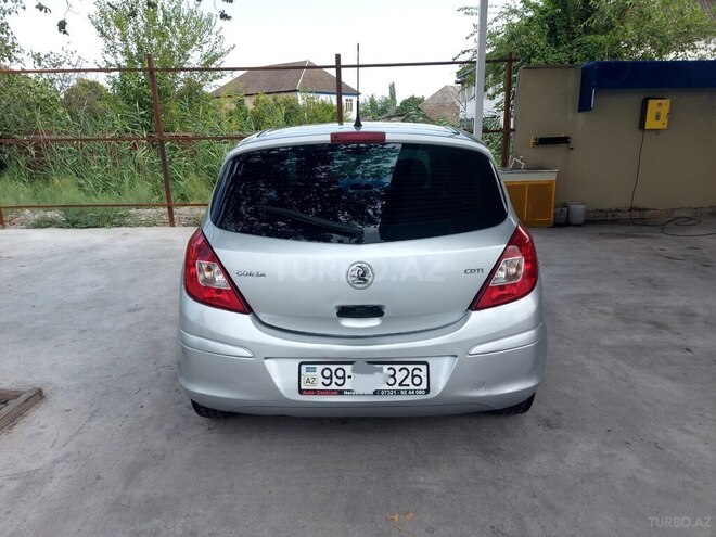 Opel Corsa 2009, 354,000 km - 1.3 l - Ucar