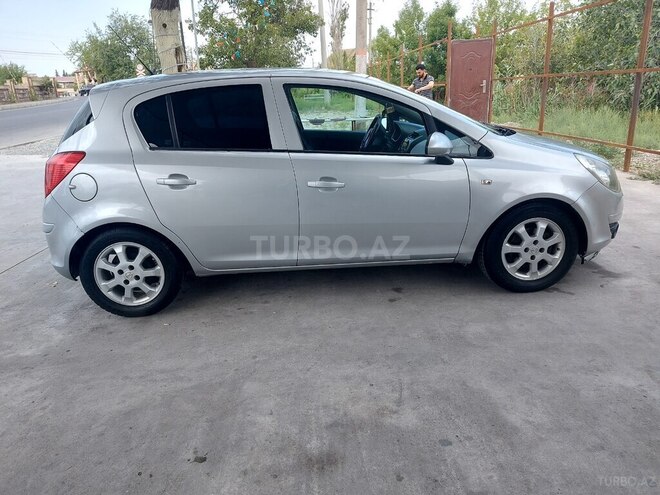 Opel Corsa 2009, 354,000 km - 1.3 l - Ucar