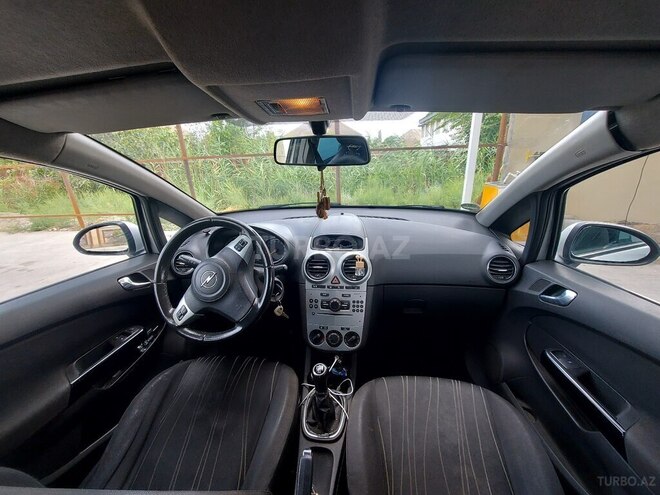 Opel Corsa 2009, 354,000 km - 1.3 l - Ucar