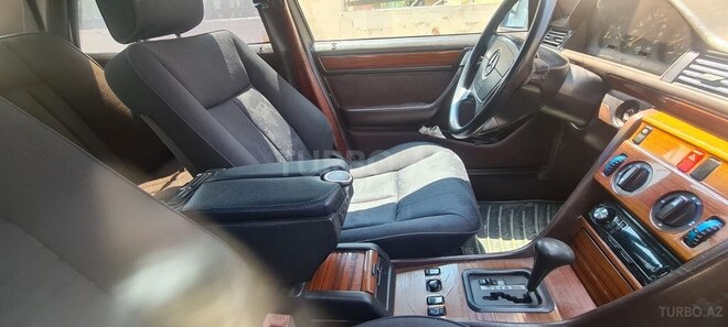 Mercedes E 200 1994, 287,000 km - 2.0 l - Bakı