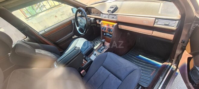 Mercedes E 200 1994, 287,000 km - 2.0 l - Bakı