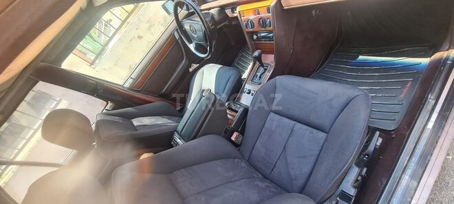 Mercedes E 200 1994, 287,000 km - 2.0 l - Bakı