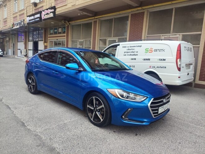 Hyundai Elantra 2016, 136,000 km - 2.0 l - Bakı