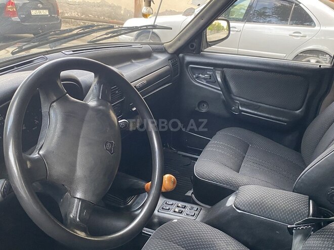 GAZ 3110 1999, 140,000 km - 2.5 l - Ucar