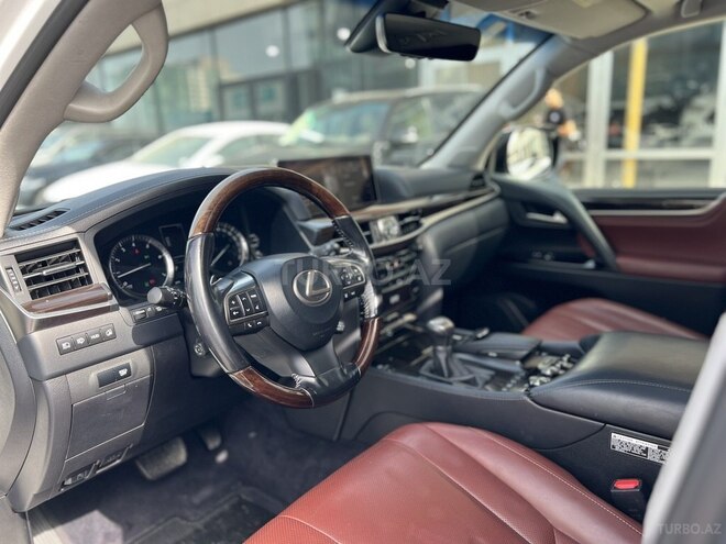 Lexus LX 570-6