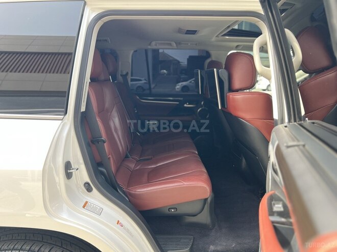 Lexus LX 570-10