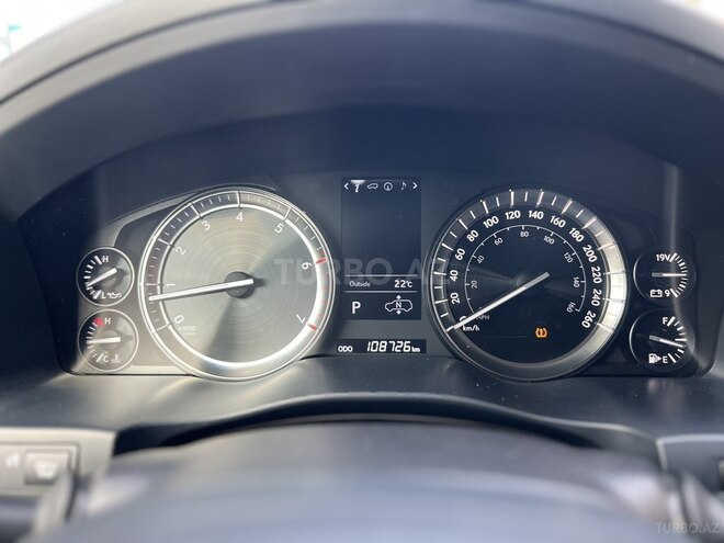 Lexus LX 570-15
