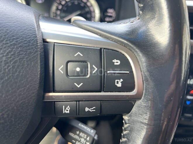 Lexus LX 570-16