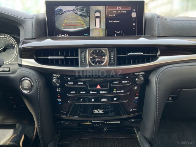 Lexus LX 570-12