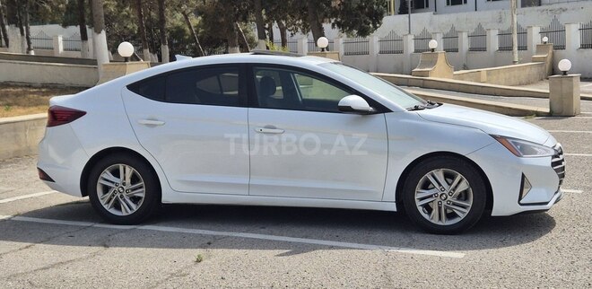 Hyundai Elantra 2019, 106,217 km - 2.0 l - Bakı
