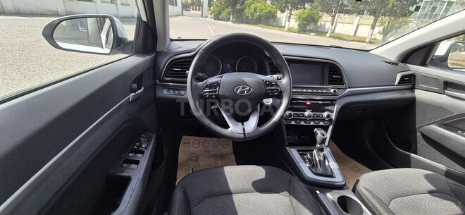 Hyundai Elantra 2019, 106,217 km - 2.0 l - Bakı