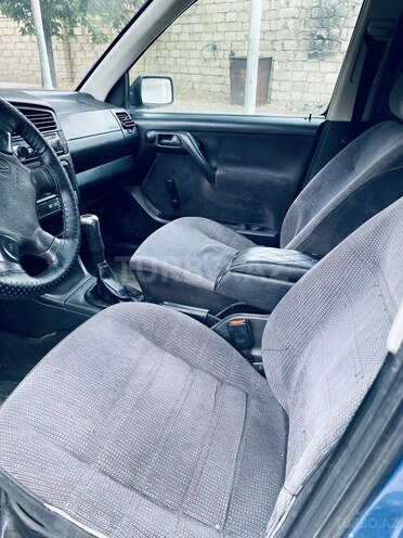 Volkswagen Vento 1994, 214,076 km - 1.8 л - Bərdə