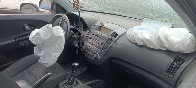 Kia  2009, 550,000 km - 1.6 l - Qəbələ