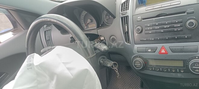 Kia  2009, 550,000 km - 1.6 l - Qəbələ