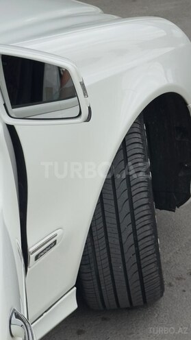 Mercedes E 350-12