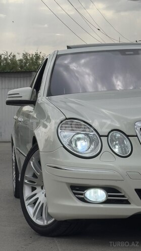 Mercedes E 350-13