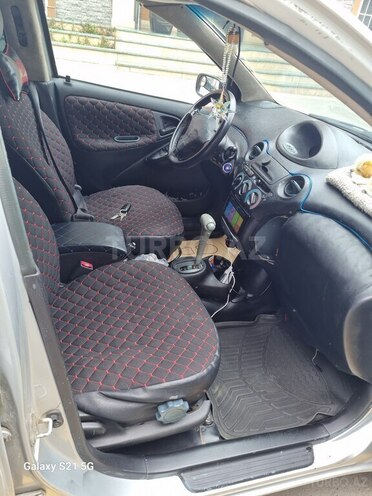 Toyota Vitz 2000, 299,999 km - 1.0 l - Bakı