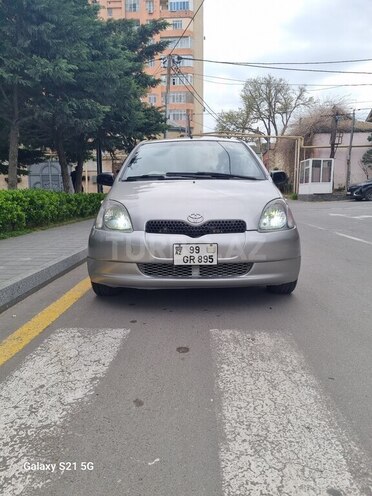 Toyota Vitz 2000, 299,999 km - 1.0 l - Bakı