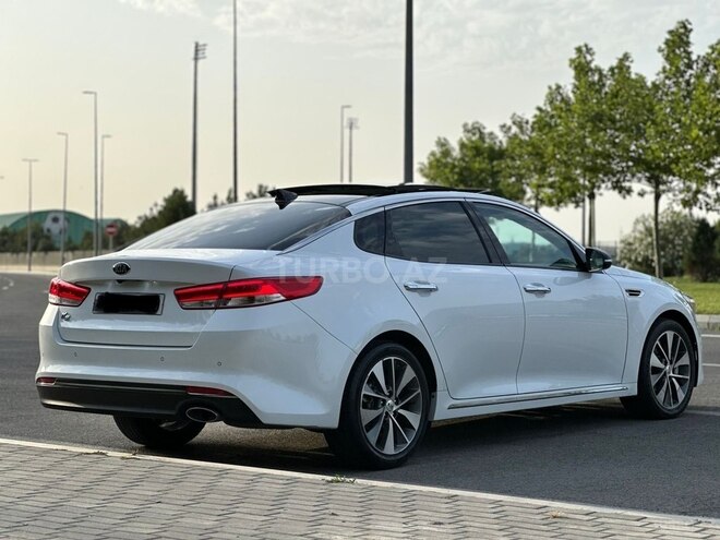 Kia K5-6