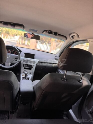Opel Astra 2009, 194,838 km - 1.4 l - Bakı