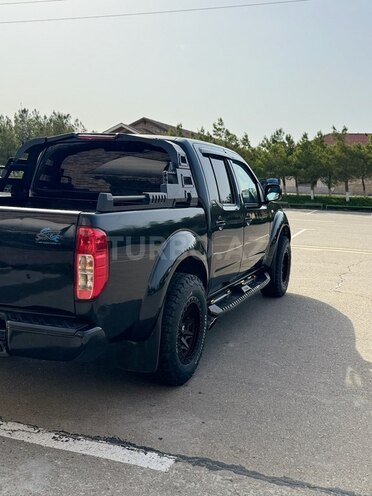 Nissan Navara 2013, 333,000 km - 2.5 l - Bakı