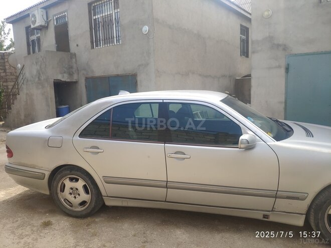 Mercedes E 220 d 2000, 830,000 km - 2.2 l - Bakı