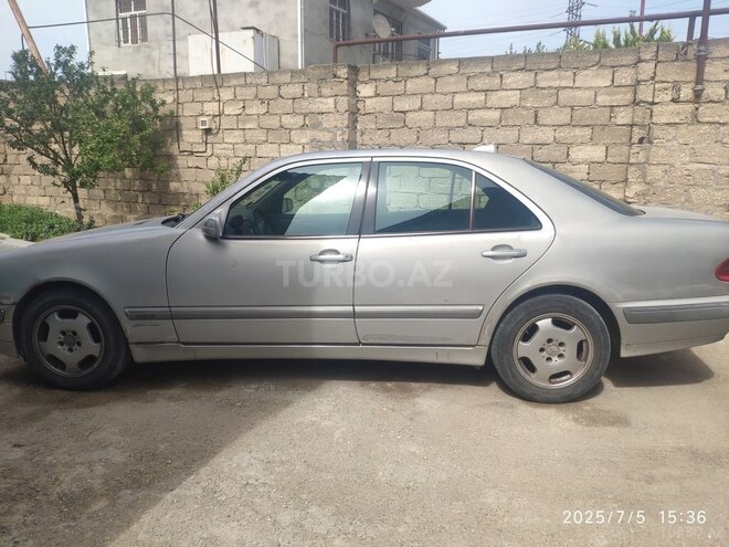 Mercedes E 220 d 2000, 830,000 km - 2.2 l - Bakı