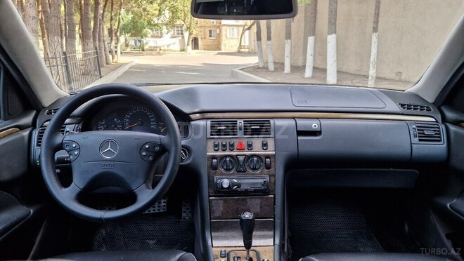 Mercedes E 270 2000, 385,000 km - 2.7 l - Bakı
