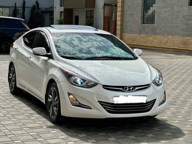 Hyundai Elantra-2