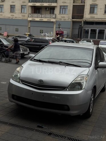 Toyota Prius-7