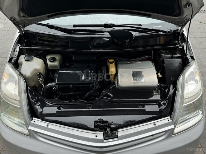 Toyota Prius-9