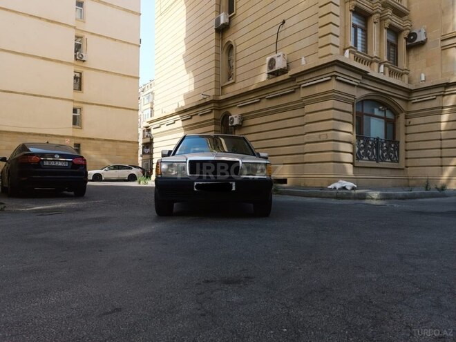 Mercedes 190 1993, 296,858 km - 2.0 л - Bakı