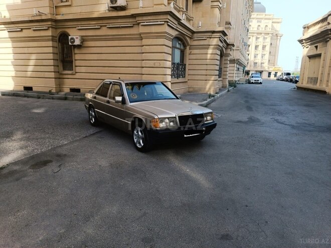 Mercedes 190 1993, 296,858 km - 2.0 л - Bakı