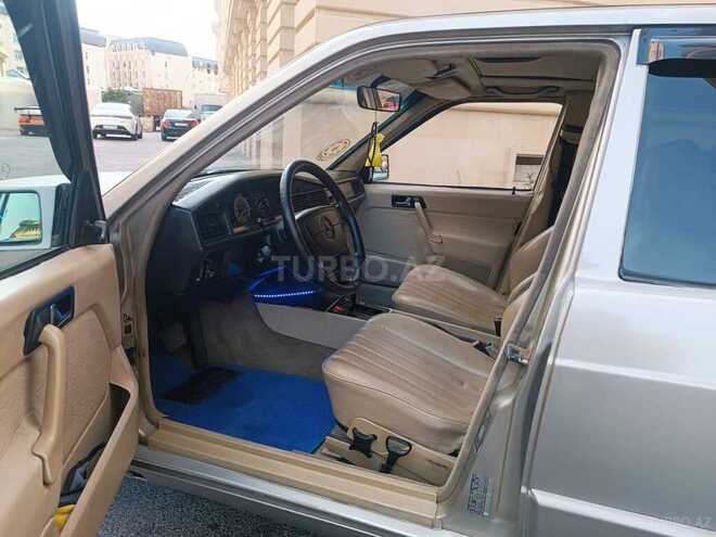 Mercedes 190 1993, 296,858 km - 2.0 л - Bakı