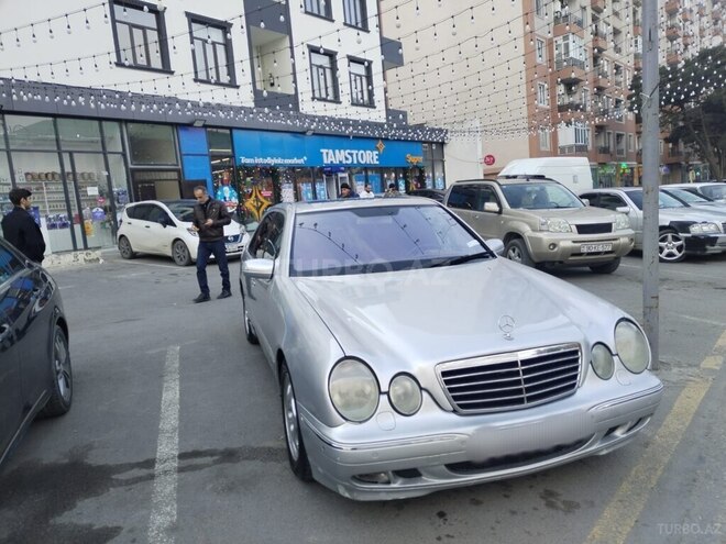 Mercedes E 270 2000, 238,000 km - 2.7 l - Bakı