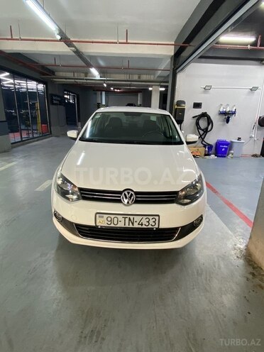 Volkswagen Polo 2013, 166,750 km - 1.6 l - Bakı