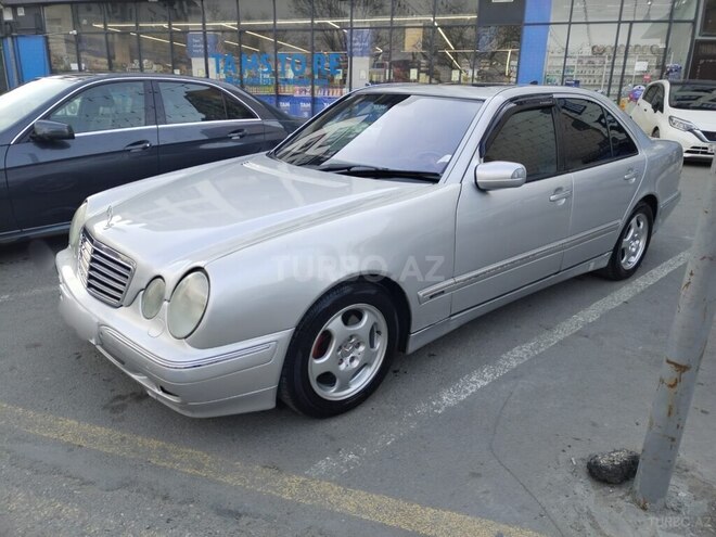 Mercedes E 270 2000, 238,000 km - 2.7 l - Bakı