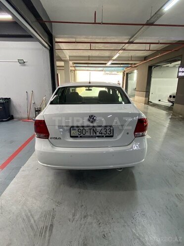 Volkswagen Polo 2013, 166,750 km - 1.6 l - Bakı