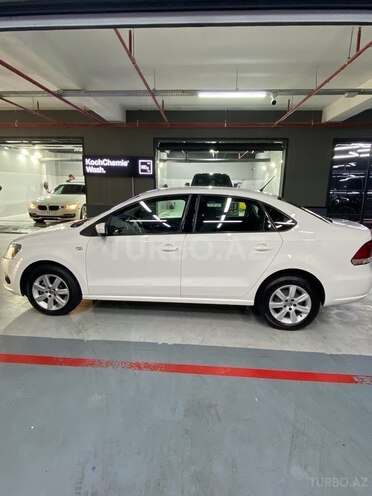 Volkswagen Polo 2013, 166,750 km - 1.6 l - Bakı