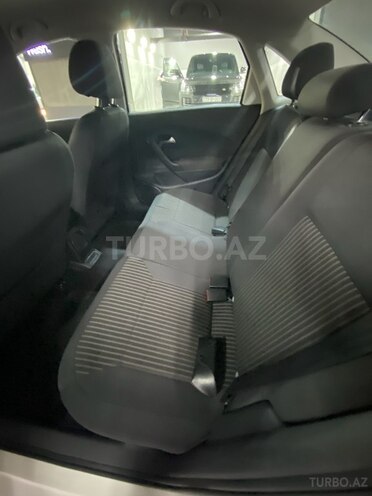 Volkswagen Polo 2013, 166,750 km - 1.6 l - Bakı