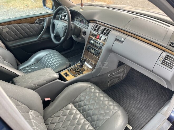 Mercedes E 240 1999, 450,200 km - 2.4 л - Ağdaş