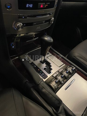 Lexus LX 570 2013, 155,000 km - 5.7 l - Bakı