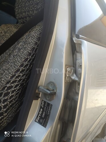 Mercedes E 220 d 2001, 500,000 km - 2.2 l - Bakı