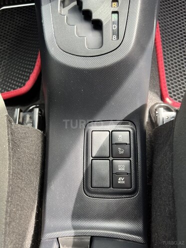 Toyota Aqua 2018, 129,000 km - 1.5 l - Bakı