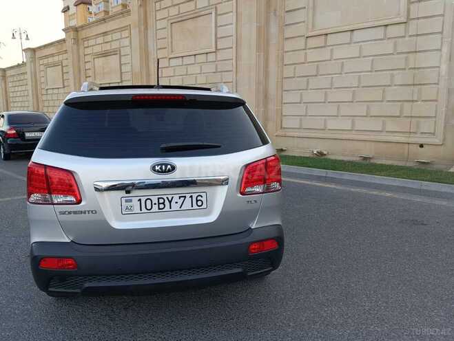 Kia Sorento 2011, 230,000 km - 2.0 l - Bakı
