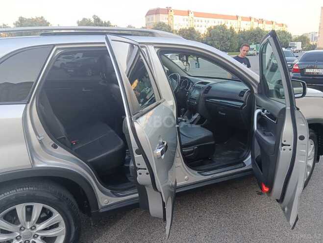 Kia Sorento 2011, 230,000 km - 2.0 l - Bakı