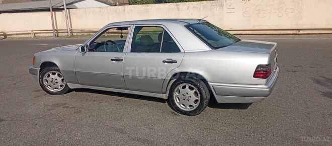 Mercedes E 250 1994, 519,000 km - 2.5 l - Bakı
