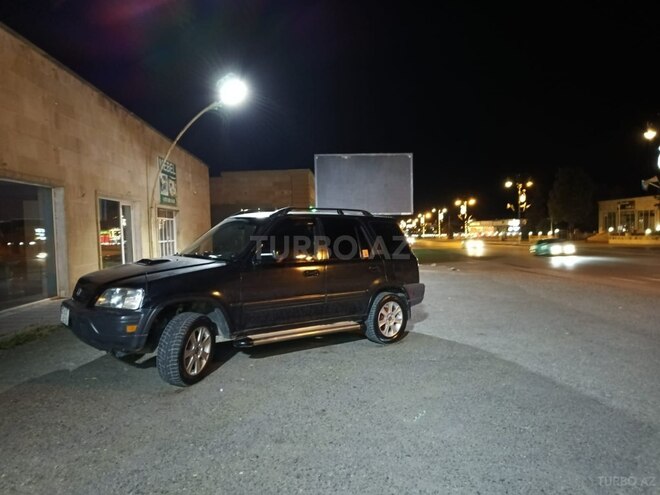 Honda CR-V 1999, 300,000 km - 2.0 l - Quba