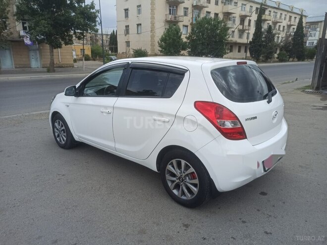 Hyundai i20 2011, 244,000 km - 1.4 l - Gəncə