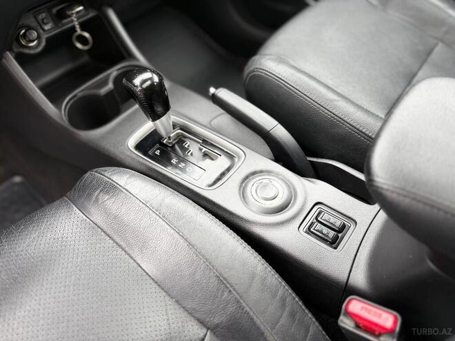 Mitsubishi Outlander-8